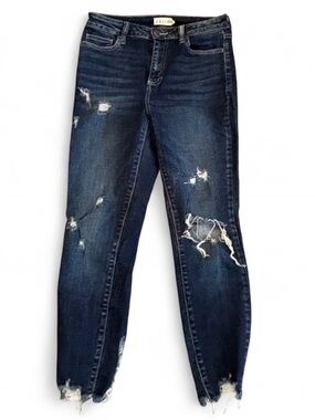 Cello Distressed Jean Size 7